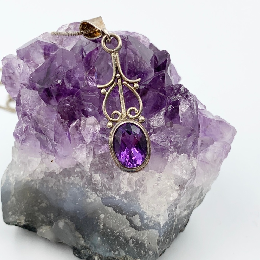 Vintage Sterling Silver Amethyst Pendant Necklace